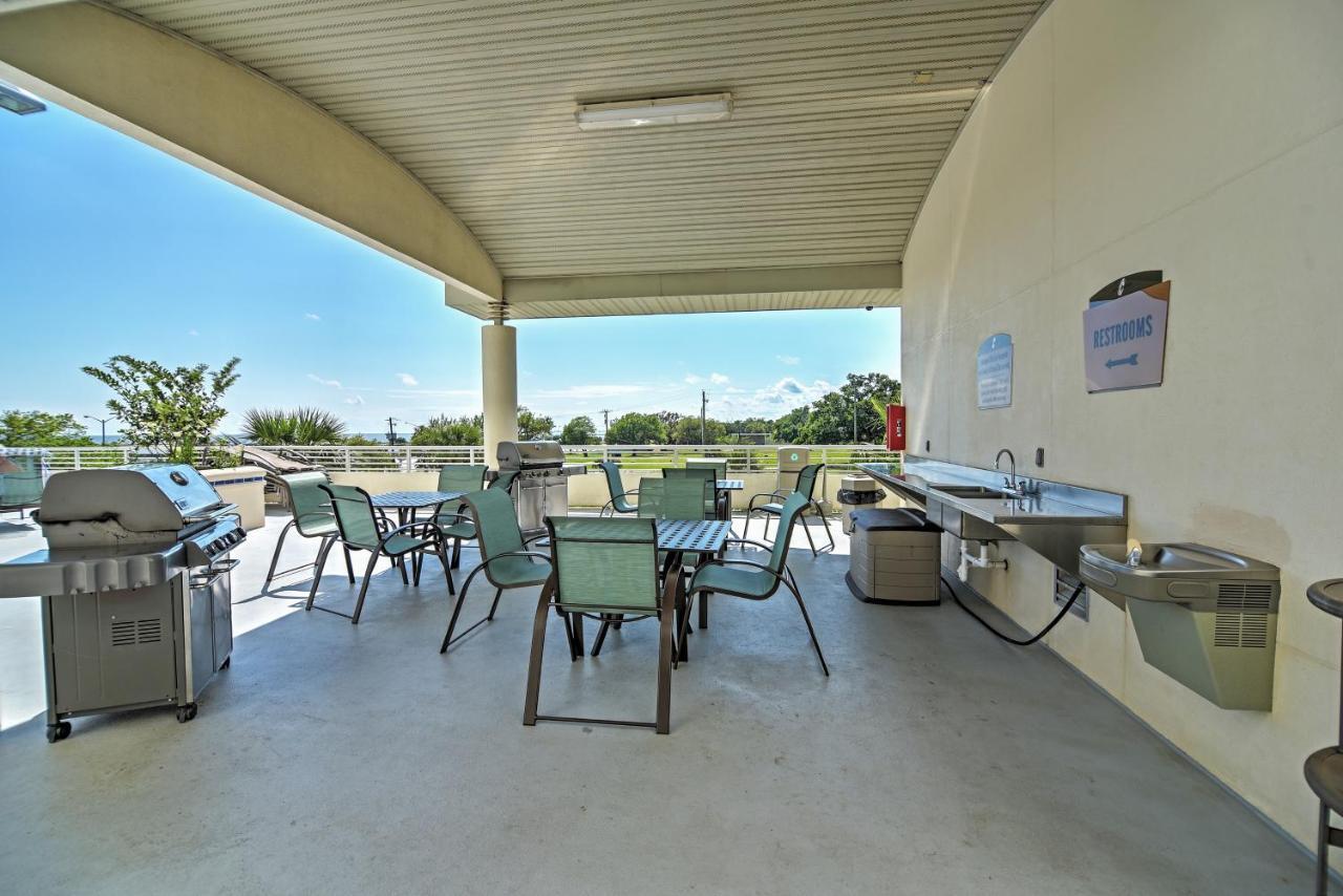 Beachside Biloxi Club Condo Balcony With Ocean View Екстер'єр фото